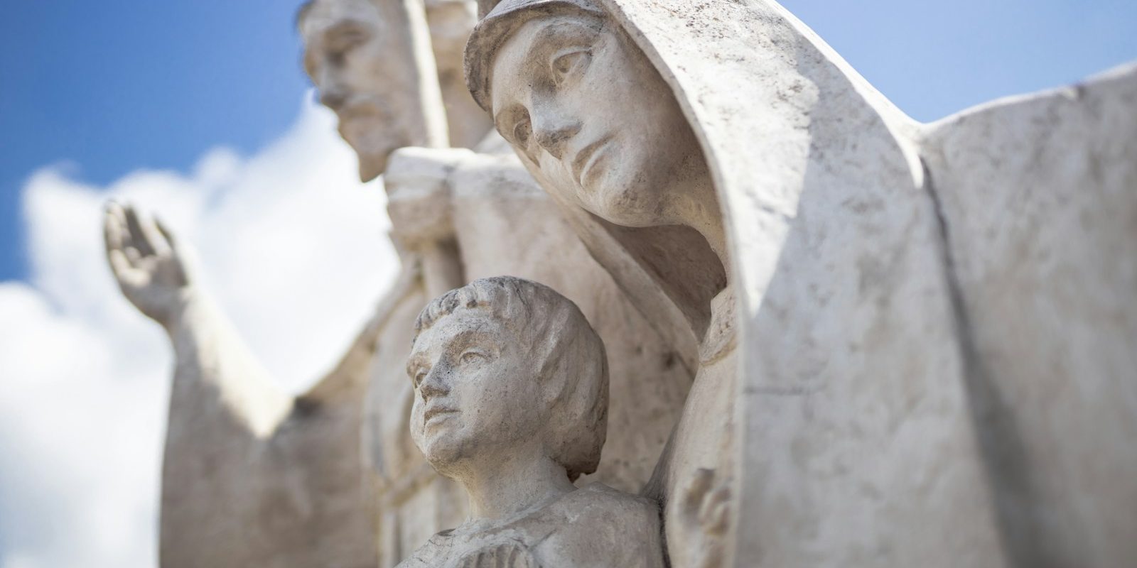 A statue of a woman holding a child