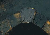 mj_arch-keystone-cross-01_header_col